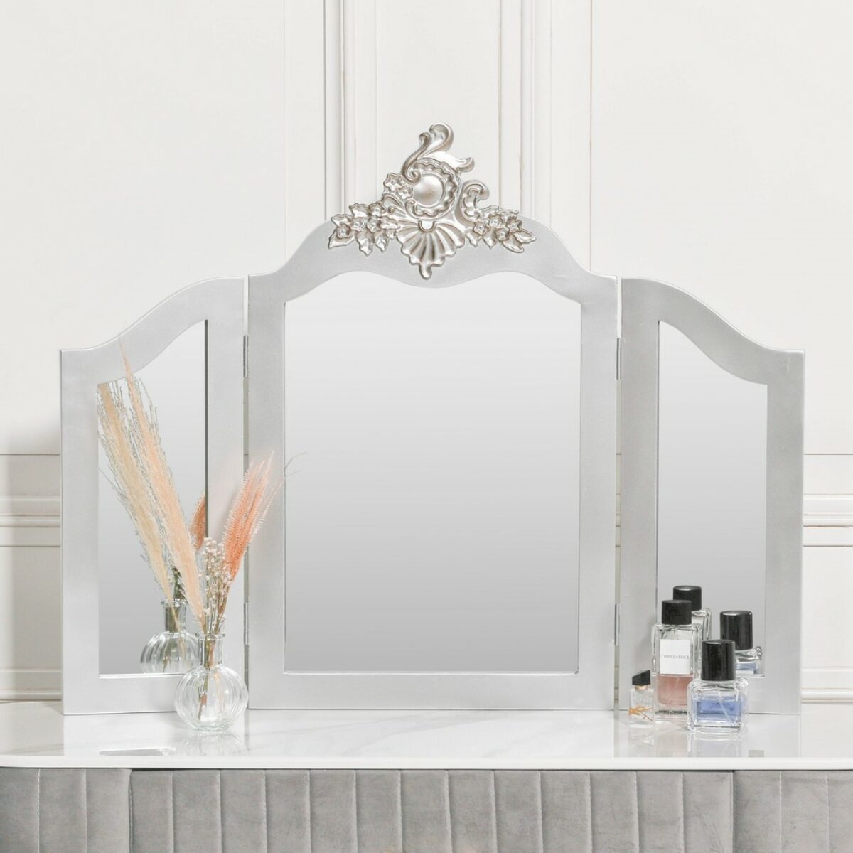 White triple deals dressing table mirror